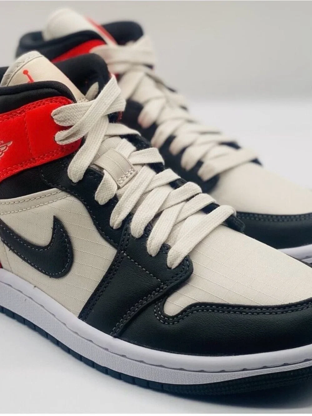 Air Jordan 1 Mid SE Light Orewood Brown DQ6078-100